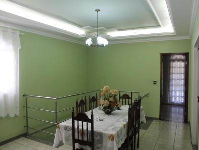 Casa para Venda, em Contagem, bairro NOSSA SENHORA DO CARMO, 3 dormitrios, 2 banheiros, 1 sute, 6 vagas