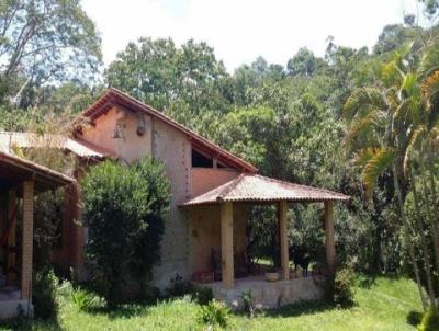 Fazenda para Venda, em Lima Duarte, bairro BR 267, 3 dormitrios, 1 banheiro, 1 sute