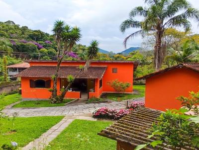 Casa para Venda, em Terespolis, bairro Albuquerque, 3 dormitrios, 2 banheiros, 1 sute, 1 vaga