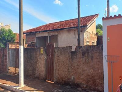 Casa para Venda, em Salto Grande, bairro Vila So Joo, 3 dormitrios, 2 banheiros, 2 vagas