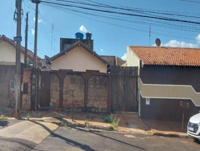 Casa / Sobrado para Venda, em Macatuba, bairro Macatuba, 2 dormitrios, 2 banheiros