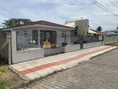 Casa para Venda, em Tijucas, bairro Universitrio, 3 dormitrios, 2 banheiros, 1 sute, 3 vagas