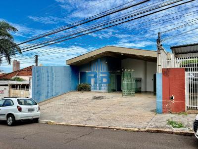 Casa para Venda, em Presidente Prudente, bairro Vila Nova, 3 dormitrios, 4 banheiros, 2 sutes, 2 vagas