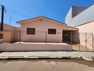 Casa para Venda, em Capão Bonito, bairro Centro, 2 dormitórios, 2 banheiros, 1 vaga
