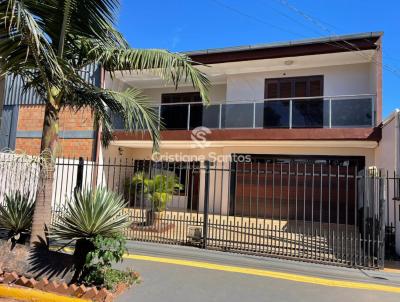 Casa para Venda, em Santa Rosa, bairro Bairro Cruzeiro, 4 dormitrios, 2 banheiros, 2 vagas