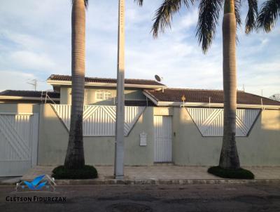 Casa para Venda, em Bragana Paulista, bairro Recanto Elisabete, 4 dormitrios, 4 banheiros, 1 sute, 5 vagas