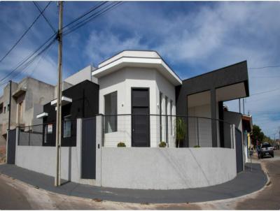 Casa para Venda, em Bragana Paulista, bairro Quinta dos Vinhedos, 3 dormitrios, 1 banheiro, 1 sute, 2 vagas