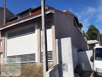 Casa para Venda, em Pinhalzinho, bairro ., 3 dormitrios, 1 banheiro, 1 sute, 2 vagas