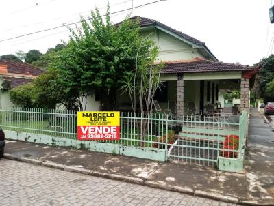 Casa para Venda, em Mimoso do Sul, bairro Centro, 3 dormitrios, 2 banheiros, 3 vagas