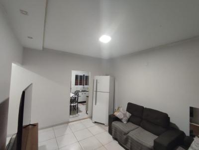 Casa 2 dormitrios para Venda, em Lucas do Rio Verde, bairro Tessele Junior, 2 dormitrios, 1 banheiro, 1 vaga