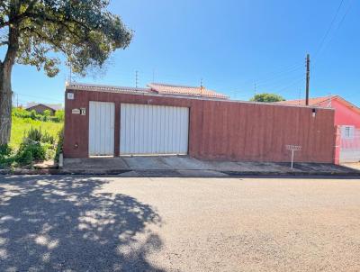 Casa para Venda, em Salto Grande, bairro centro, 4 dormitrios, 1 banheiro, 1 sute, 2 vagas