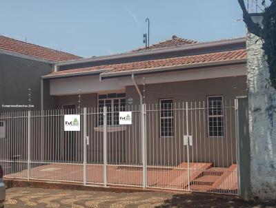 Casa para Venda, em Cordeirpolis, bairro Centro, 3 dormitrios, 1 banheiro, 2 vagas