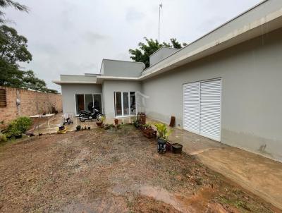 Casa para Venda, em Presidente Prudente, bairro Parque Higienpolis, 4 dormitrios, 3 banheiros, 1 sute