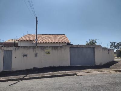 Casa para Venda, em Caldas Novas, bairro Bandeirantes, 3 dormitrios, 1 banheiro, 1 sute, 1 vaga