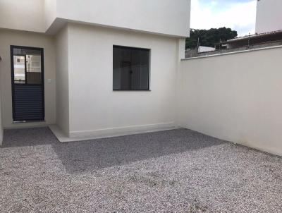 Casa Geminada para Venda, em Juiz de Fora, bairro Grama, 3 dormitrios, 1 banheiro, 1 vaga