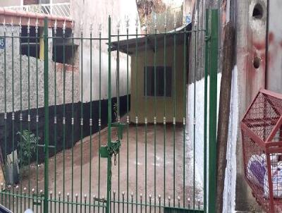 Casa para Locao, em Guarulhos, bairro Vila Operria, 1 dormitrio, 1 banheiro, 4 vagas