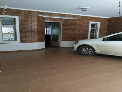 Casa para Venda, em Poos de Caldas, bairro Vila Togni, 2 dormitrios, 2 banheiros, 1 sute, 3 vagas
