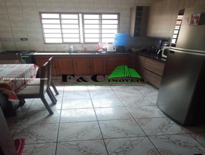 Casa para Venda, em Araras, bairro Parque Tiradentes, 3 dormitrios, 1 banheiro, 1 sute, 2 vagas