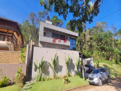 Casa para Venda, em Ubatuba, bairro Lagoinha, 4 dormitrios, 6 banheiros, 4 sutes