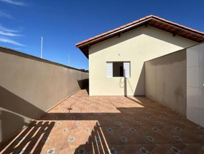 Casa para Venda, em Itanhaém, bairro Santa Julia, 2 dormitórios, 1 banheiro, 1 suíte, 2 vagas