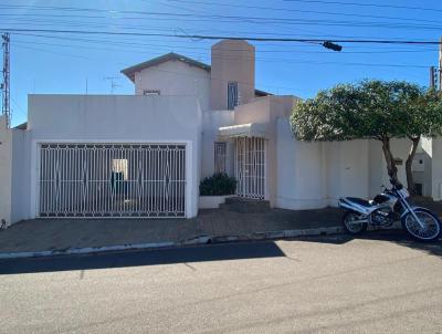 Casa para Venda, em Lins, bairro Jardim Ariano, 4 dormitrios, 2 sutes
