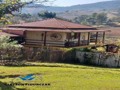 Stio para Venda, em Santa Rita de Caldas, bairro Centro, 3 dormitrios, 1 sute
