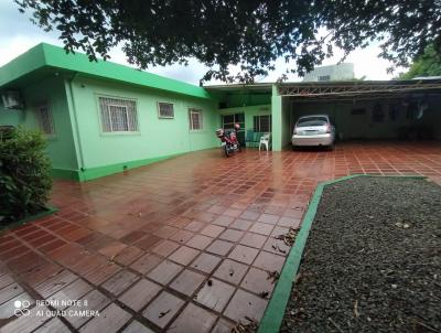 Casa para Venda, em Medianeira, bairro Centro, 4 dormitrios, 2 banheiros, 5 vagas