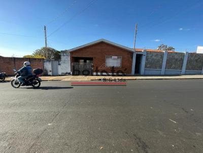 Casa para Venda, em Batatais, bairro Riachuelo, 3 dormitrios, 1 banheiro, 1 vaga