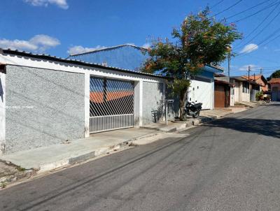 Casa para Venda, em Bragana Paulista, bairro JARDIM MORUMBI, 2 dormitrios, 3 banheiros, 1 sute, 2 vagas