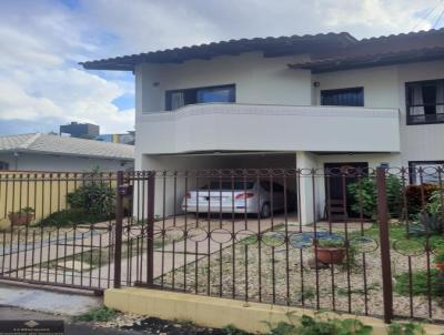 Casa para Venda, em Joinville, bairro Bucarein, 3 dormitrios, 3 banheiros, 1 sute, 2 vagas