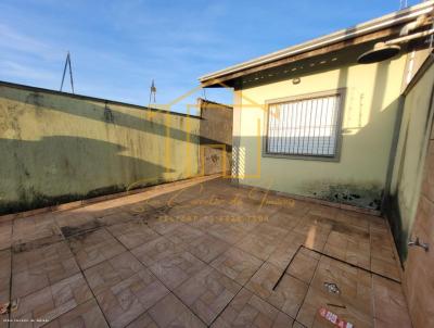 Casa para Venda, em Itanham, bairro Balnerio Tupy, 2 dormitrios, 2 banheiros, 1 sute, 2 vagas