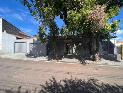 Casa para Venda, em Presidente Prudente, bairro Vila Rosa, 3 dormitrios, 3 banheiros, 1 sute, 4 vagas