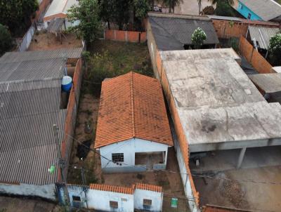 Casa para Venda, em Cuiab, bairro JARDIM PASSAREDO, 2 dormitrios, 1 banheiro, 4 vagas