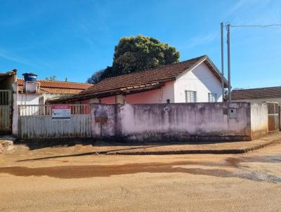 Casa para Venda, em , bairro Centro, 3 dormitrios, 2 banheiros