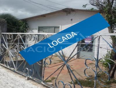 Casa para Locao, em Bag, bairro Castro Alves, 2 dormitrios, 1 banheiro, 1 vaga