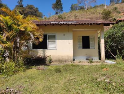 Casa para Venda, em Terespolis, bairro Granja Florestal, 2 dormitrios, 1 banheiro, 2 vagas