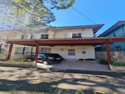 Casa para Venda, em Joinville, bairro Centro, 3 dormitrios, 3 banheiros, 1 sute