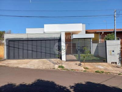 Casa para Venda, em Ourinhos, bairro Ouro Verde, 2 dormitrios, 4 banheiros, 2 sutes, 2 vagas