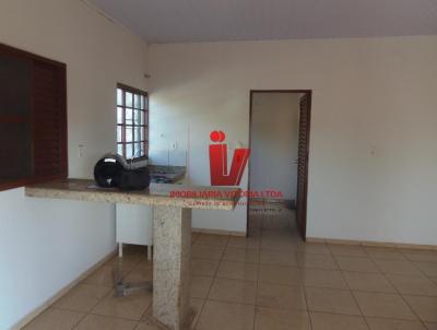 Casa para Locação, em Quirinópolis, bairro Pecuária, 2 dormitórios, 1 banheiro, 2 vagas