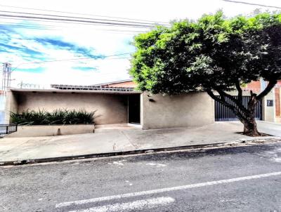 Casa para Venda, em Barretos, bairro Centro, 3 dormitrios, 1 banheiro, 1 sute, 3 vagas