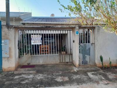 Casa para Venda, em Arapongas, bairro Jardim Interlagos, 3 dormitrios, 1 banheiro, 1 sute, 2 vagas