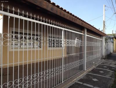 Casa para Venda, em Guaratinguet, bairro Vila Comendador Rodrigues Alves, 3 dormitrios, 1 banheiro, 1 sute, 1 vaga