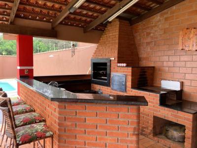 Casa para Temporada, em Chapada dos Guimares, bairro Florada da Serra, 4 dormitrios, 4 banheiros, 2 sutes, 4 vagas
