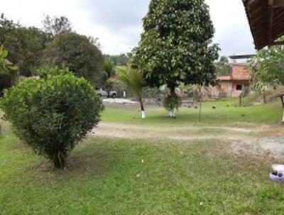 Stio para Venda, em Cachoeiras de Macacu, bairro Guapiau, 2 dormitrios, 1 banheiro, 2 vagas