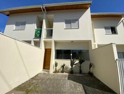 Casa para Venda, em São Sebastião, bairro Praia Deserta, 2 dormitórios, 1 banheiro, 2 suítes, 1 vaga
