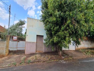 Casa para Venda, em Ourinhos, bairro Vila Califrnia, 2 dormitrios, 1 banheiro, 1 vaga