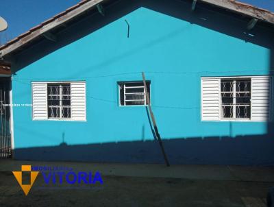 Casa para Venda, em Bragana Paulista, bairro Curitibanos, 3 dormitrios, 1 banheiro, 1 vaga