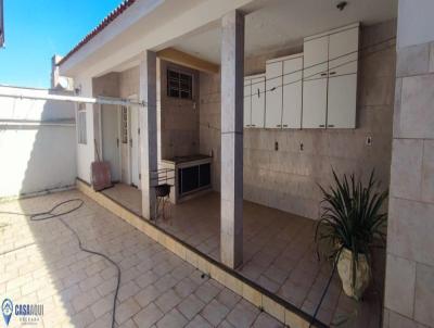 Casa para Venda, em Uberaba, bairro Bairro Vila Olimpica, 3 dormitórios, 3 banheiros, 1 suíte, 2 vagas