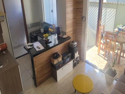 Casa para Venda, em Rio de Janeiro, bairro Pedra de Guaratiba, 2 dormitórios, 2 banheiros, 1 vaga