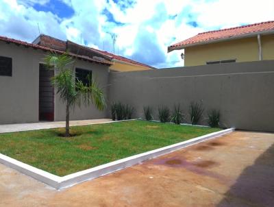 Casa para Venda, em Pirassununga, bairro Vila Brasil, 3 dormitrios, 1 banheiro, 5 vagas